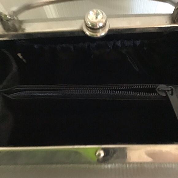 Vintage Silver Metal Clutch Purse Evening Handbag Top Handle 8.5x4 - Picture 15 of 16